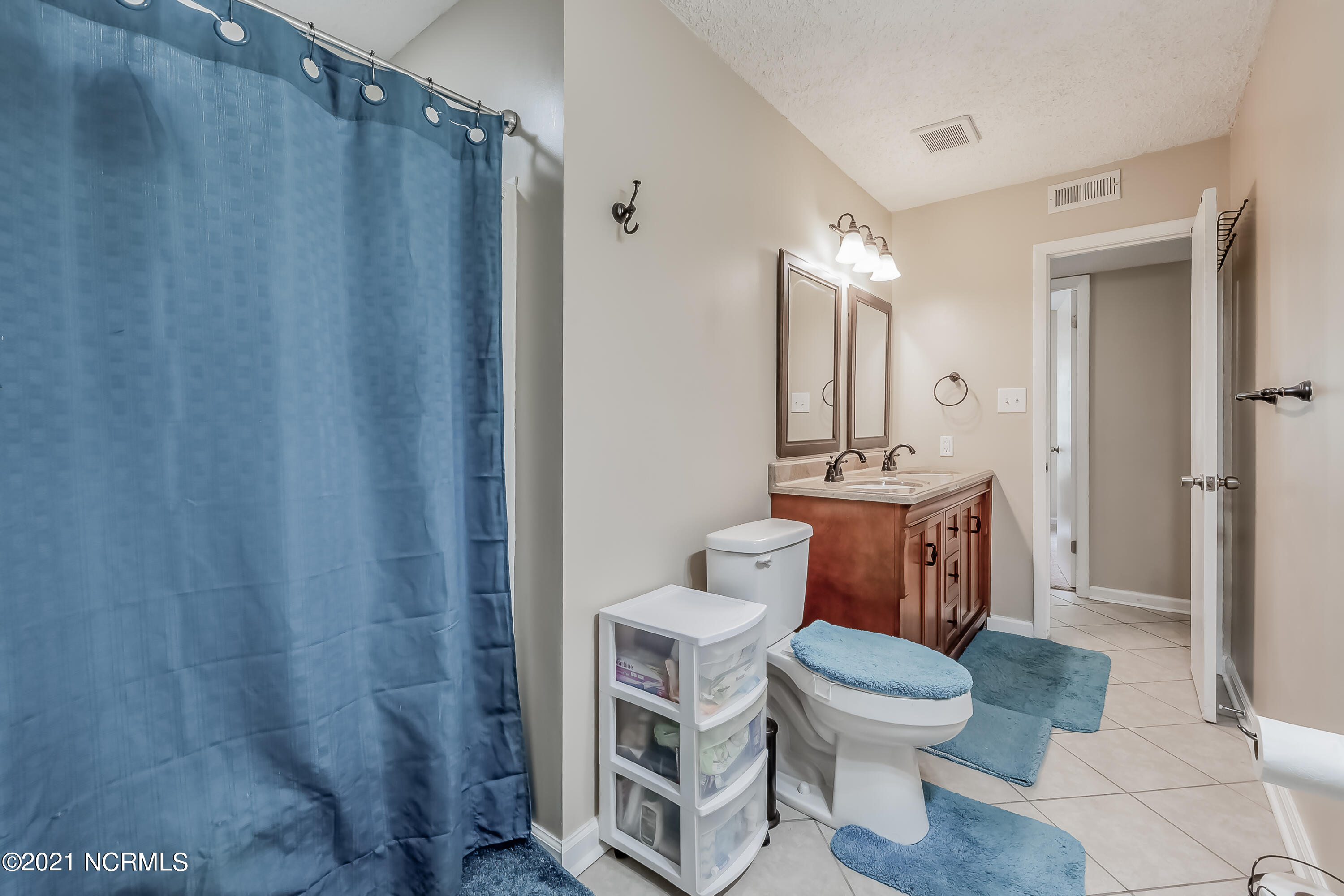 614 Shadowridge Road Jacksonville, NC 28546 - Photo 33 of 39 33FULLBATH