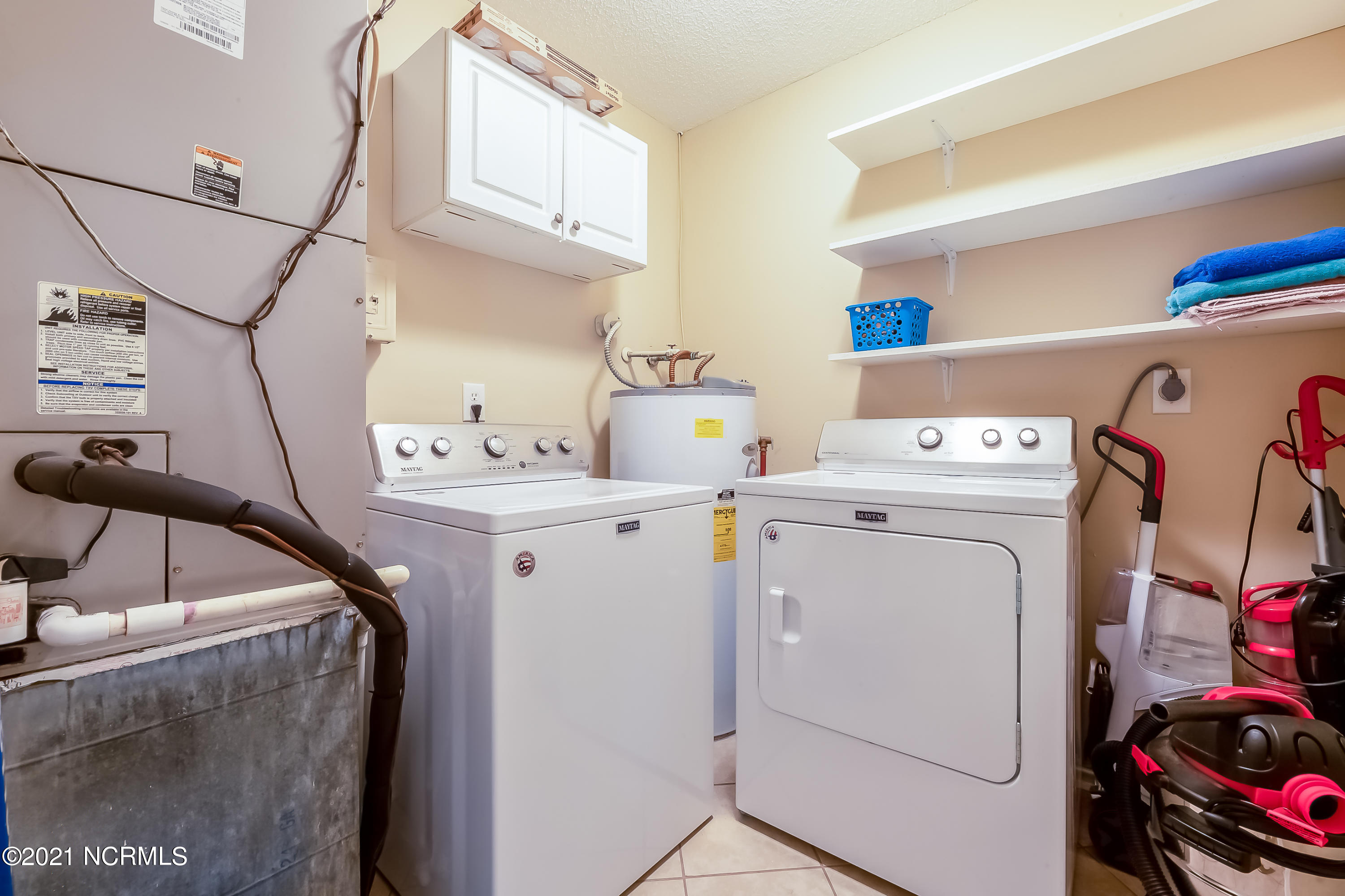 614 Shadowridge Road Jacksonville, NC 28546 - Photo 34 of 39 34LAUNDRY
