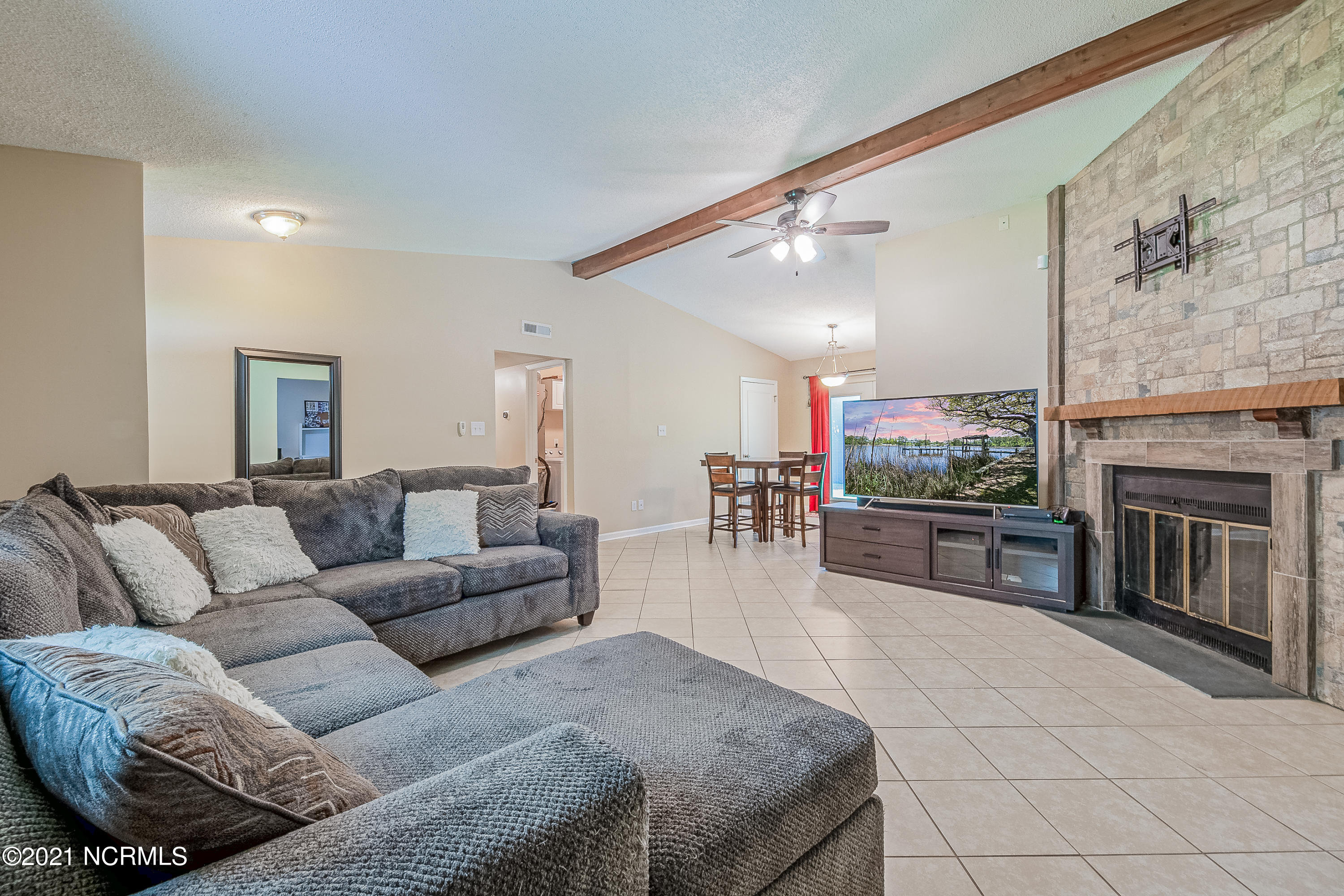 614 Shadowridge Road Jacksonville, NC 28546 - Photo 9 of 39 9LIVING