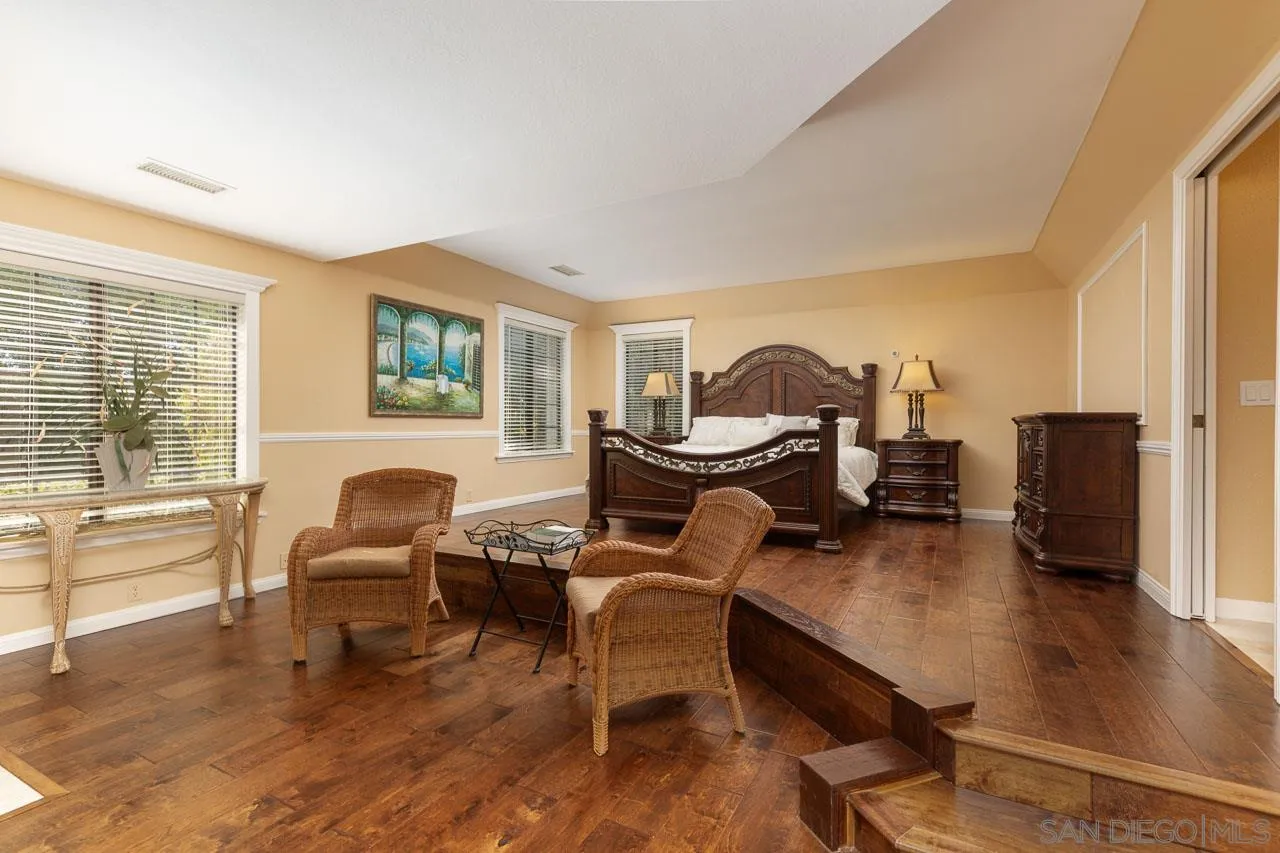 13012 Solera Way Poway, CA 92064 - Photo 16 of 45