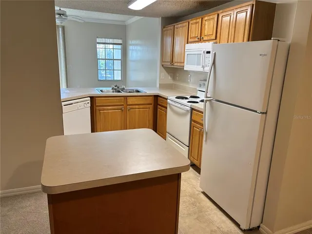 $1,695 | 5552 Bentgrass Drive, Unit 7104, Sarasota, FL 34235