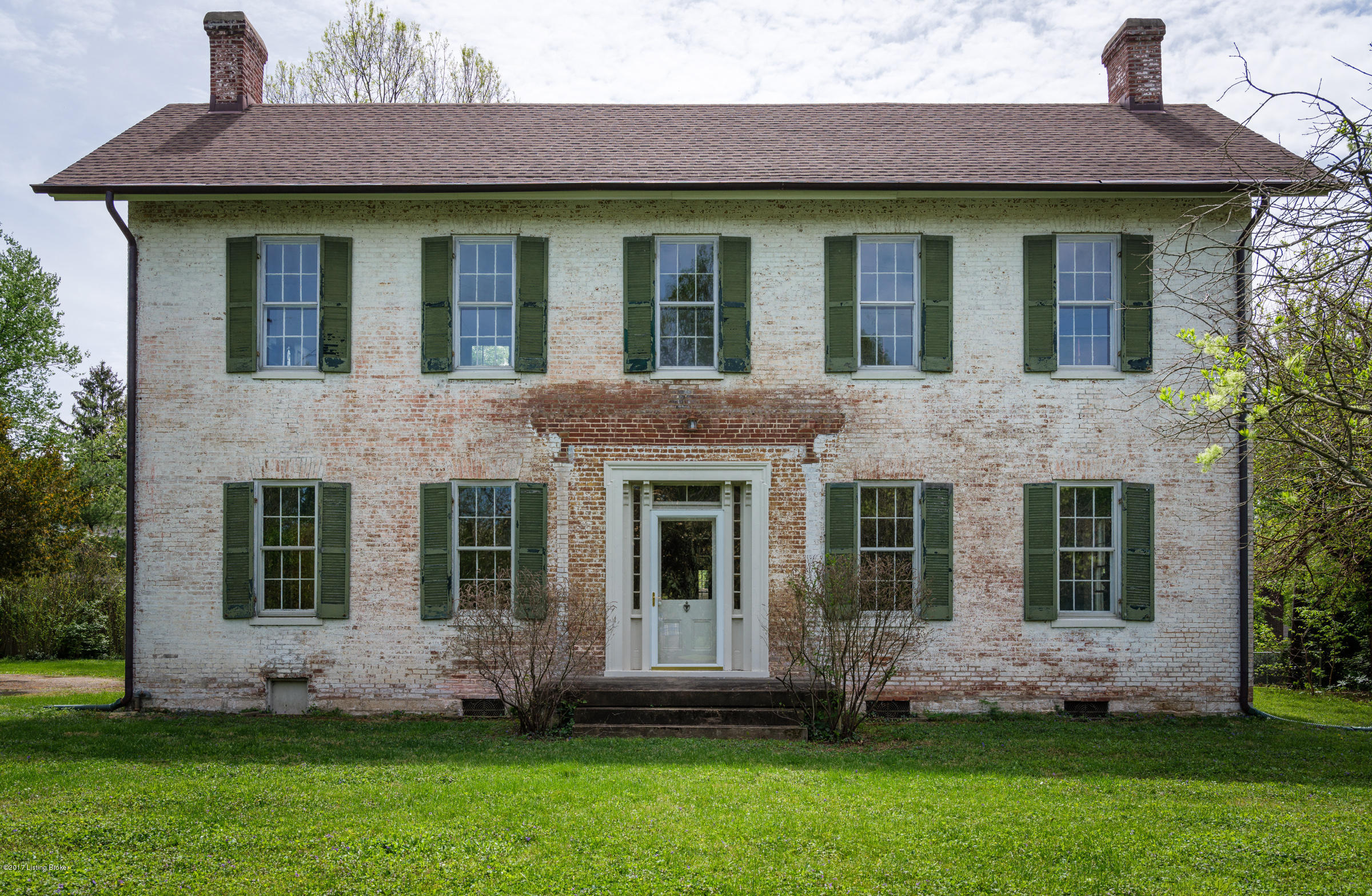 726 Waterford Road Louisville, KY 40207 - Photo 2 of 42 Tim Furlong Jr. - JS - Waterford (2 of 4