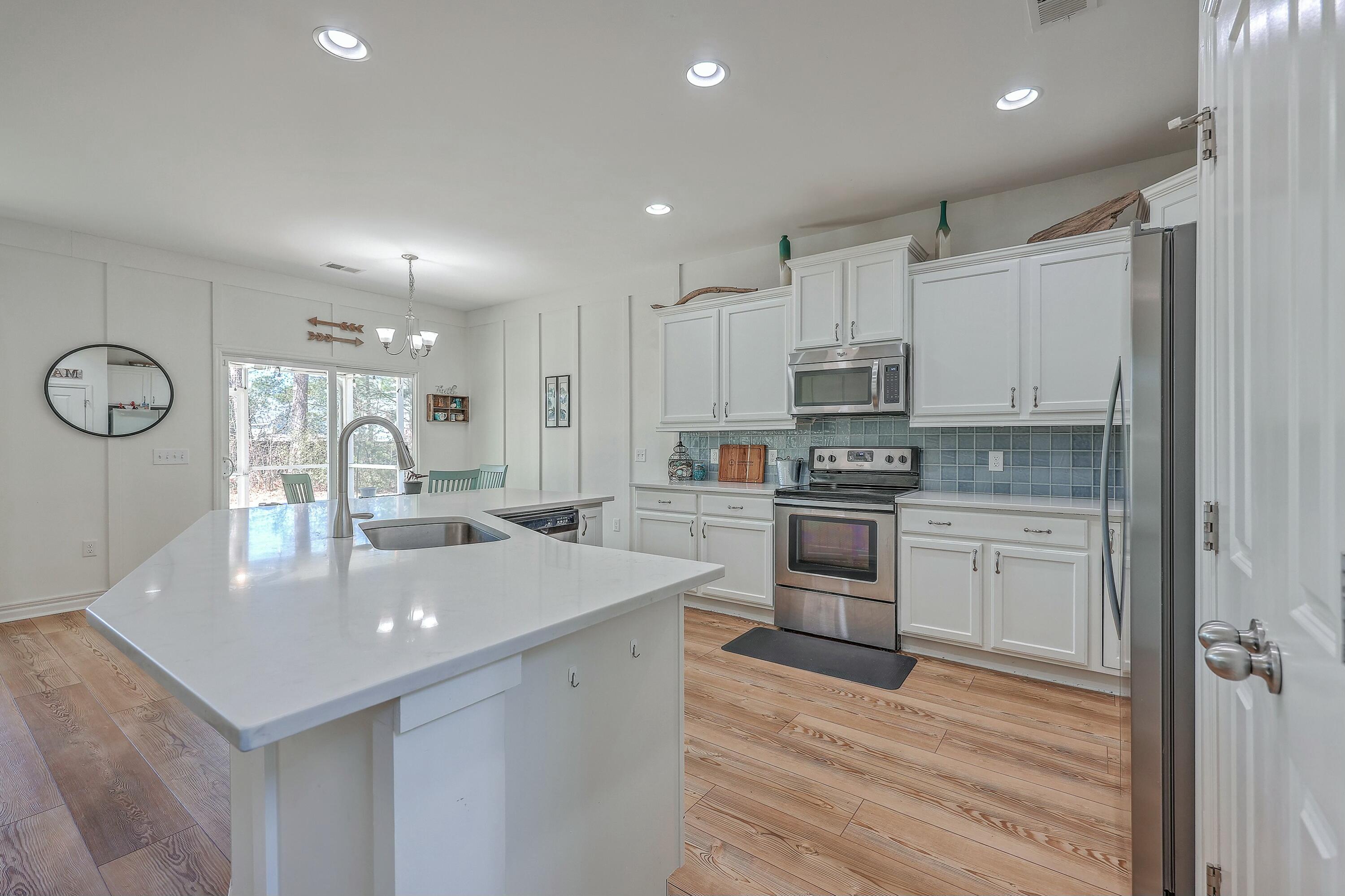 218 Alpine Road Summerville, SC 29485 - Photo 8 of 38 Update kitchen counters