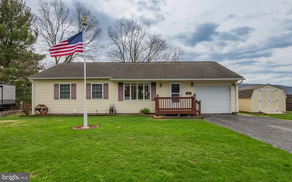 $235,000 | 956 Center Street, Lock Haven, PA 17745