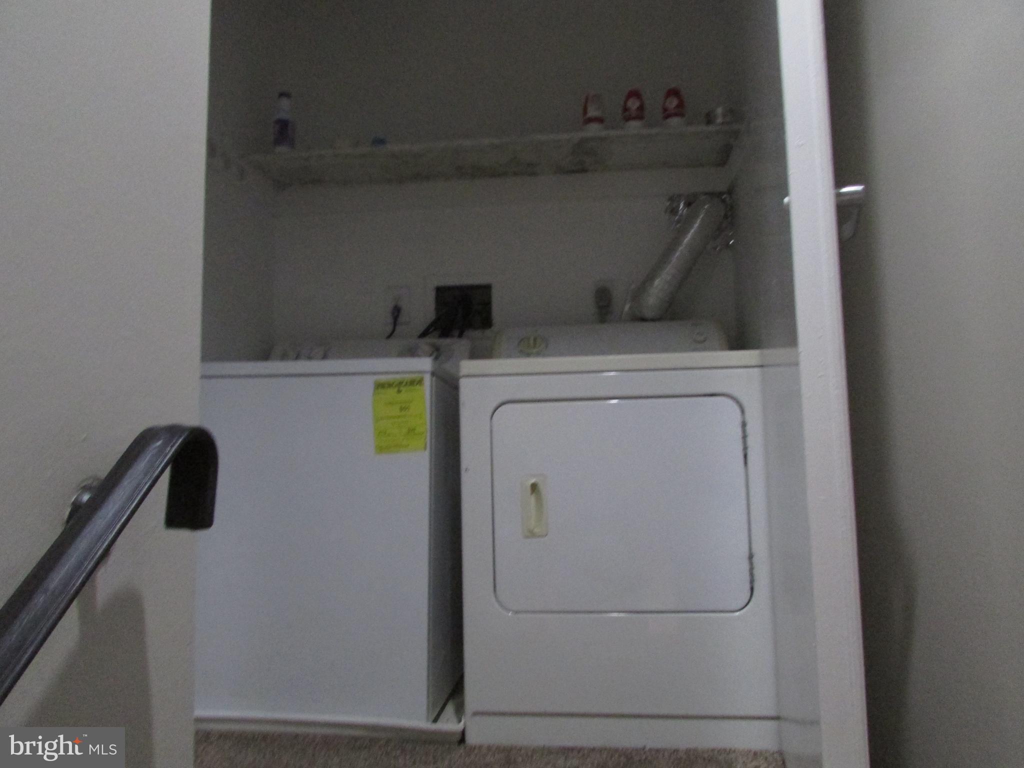 1027 Harbour Drive Palmyra, NJ 08065 - Photo 8 of 16 a utility room with dryer and washer