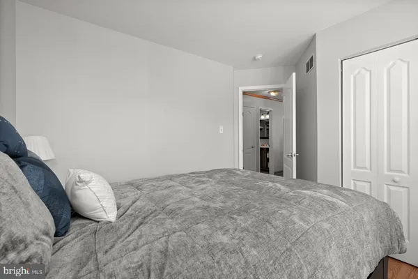 a view of bedroom and bedroom