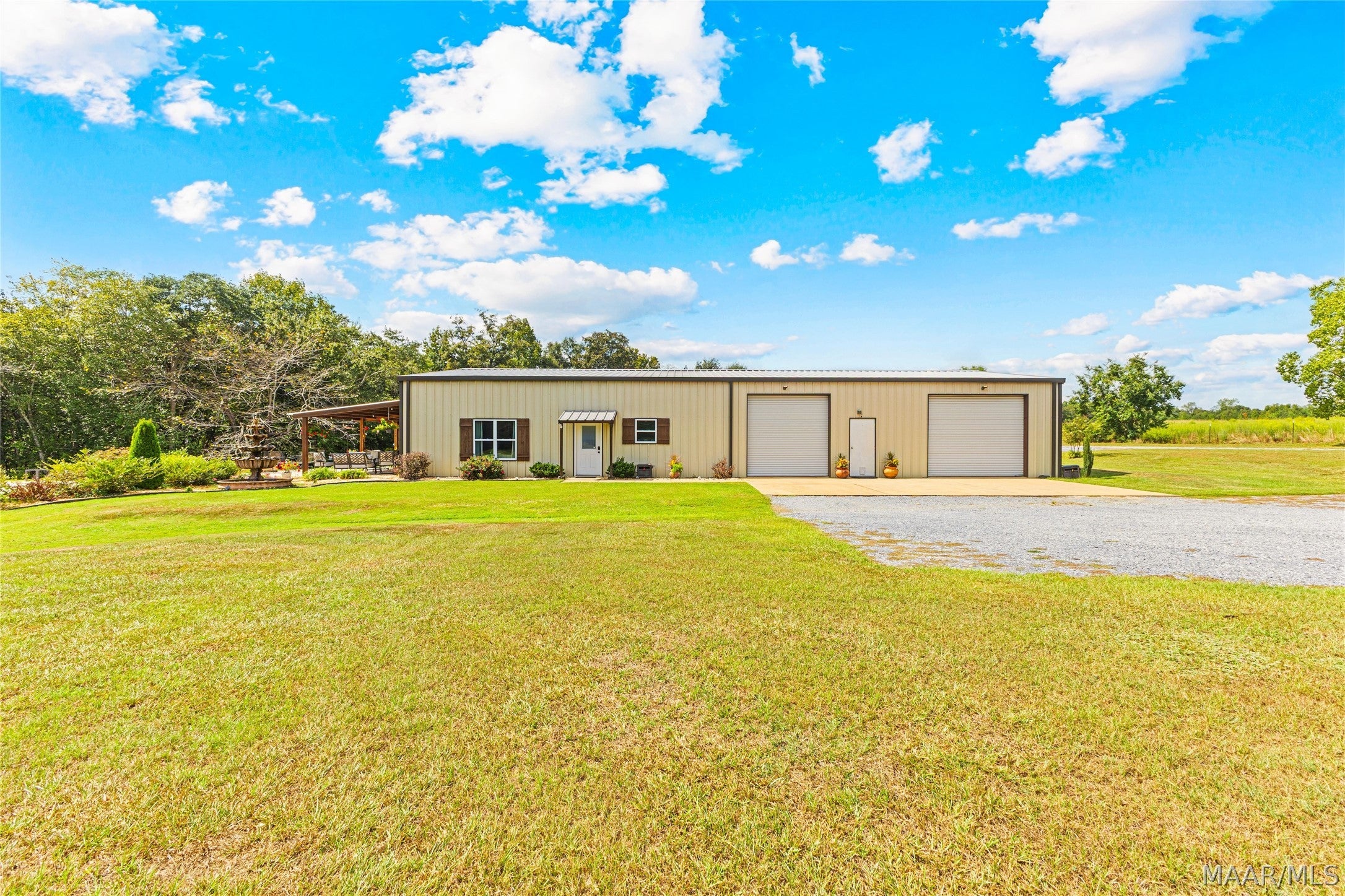 845 White Tail Ridge Deatsville, AL 36022 - Photo 5 of 53 Gallery Image 5
