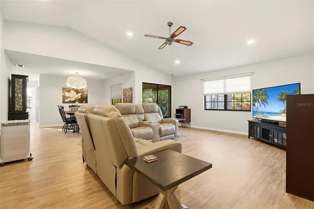 $345,000 | 336 Gulf Breeze Boulevard, Venice, FL 34293