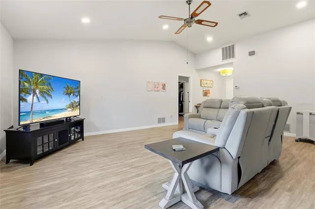 $345,000 | 336 Gulf Breeze Boulevard, Venice, FL 34293