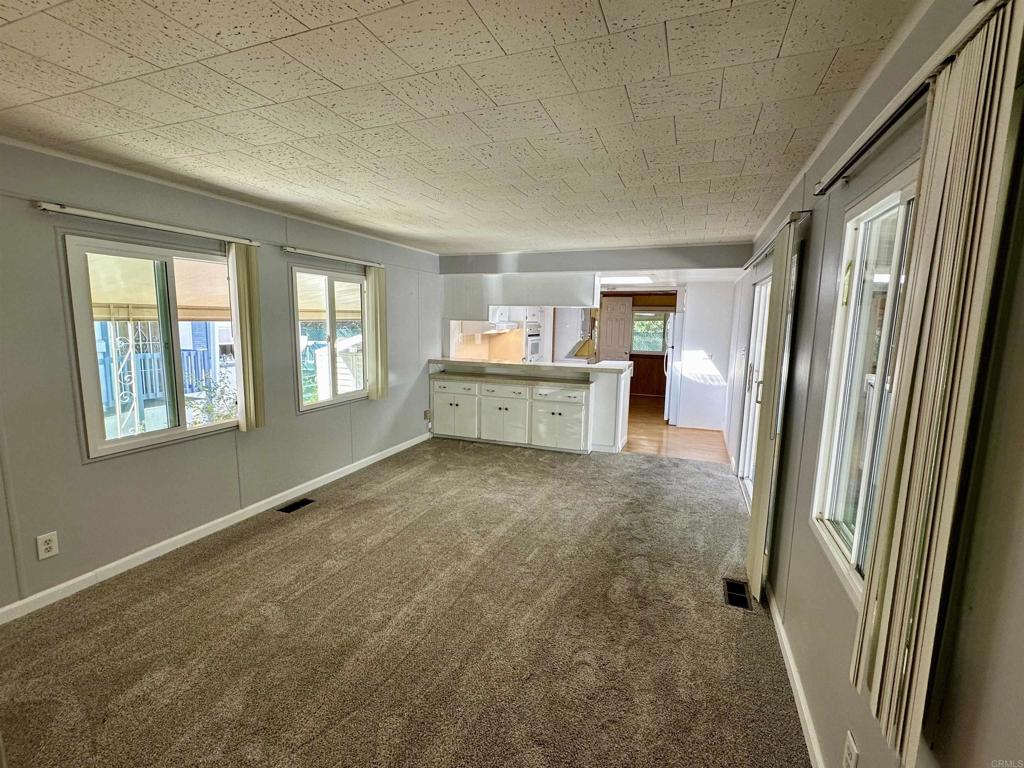 4808 1/2 Old Cliffs Road San Diego, CA 92120 - Photo 16 of 41 Living Room