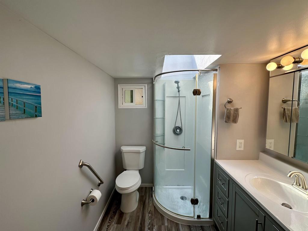 4808 1/2 Old Cliffs Road San Diego, CA 92120 - Photo 5 of 41 bathroom