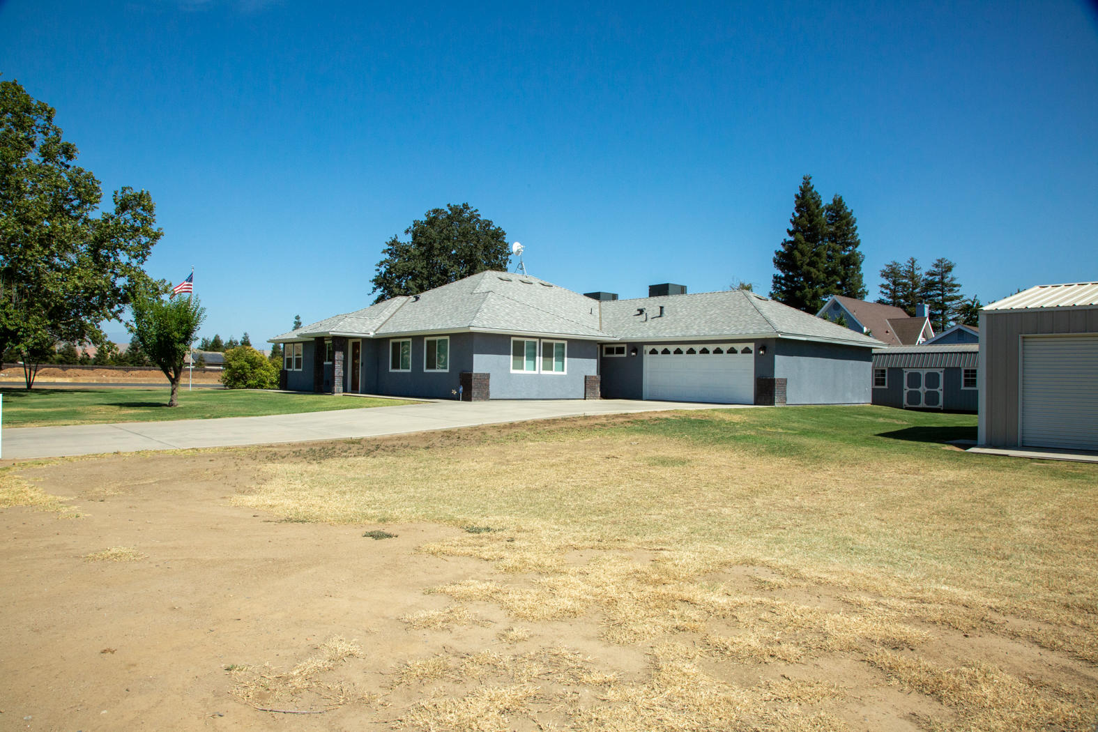 147 South Cornucopia Road Exeter, CA 93221 - Photo 10 of 42 BOP_6381