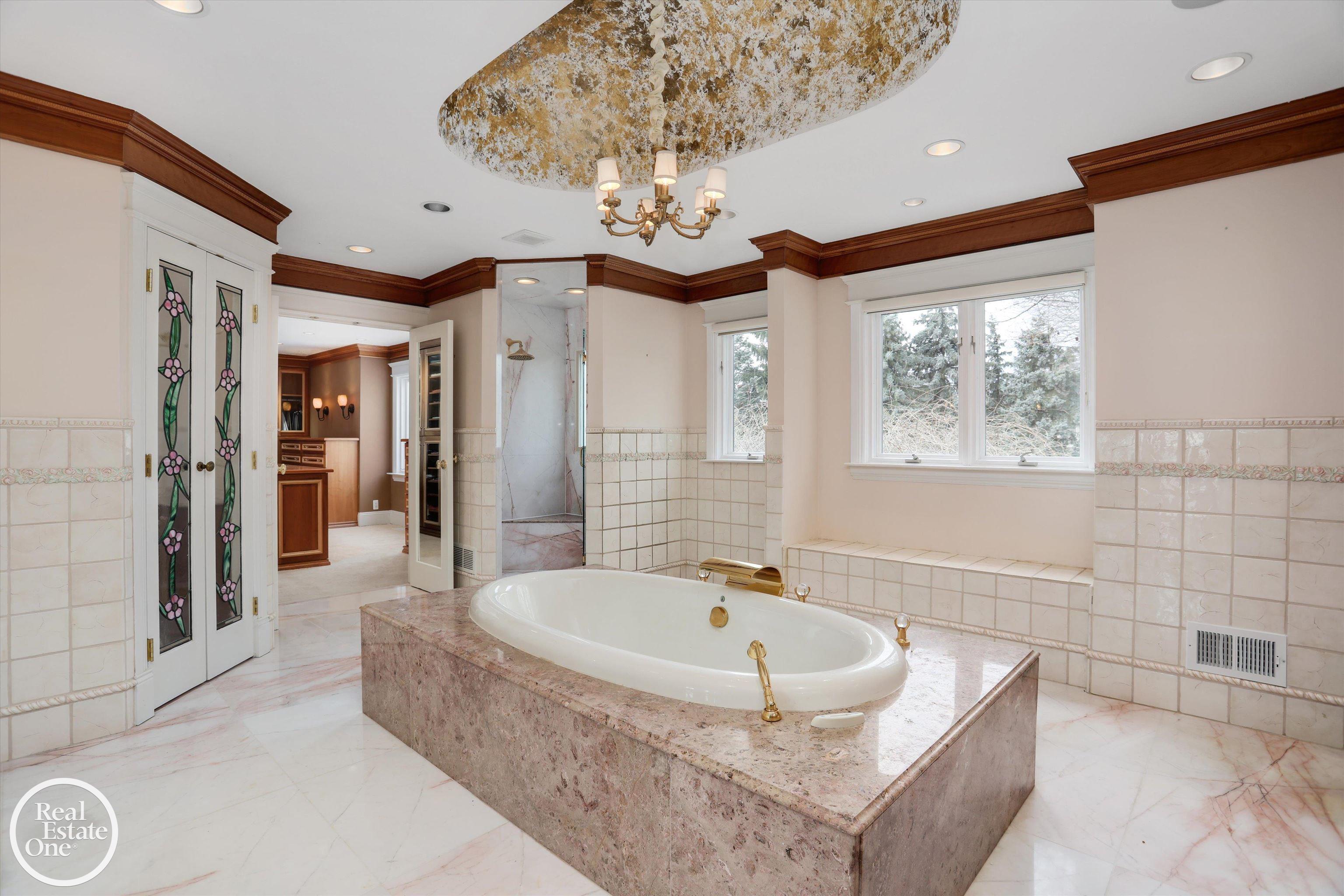 583 Lake Shore Road Grosse Pointe Shores, MI 48236 - Photo 43 of 92