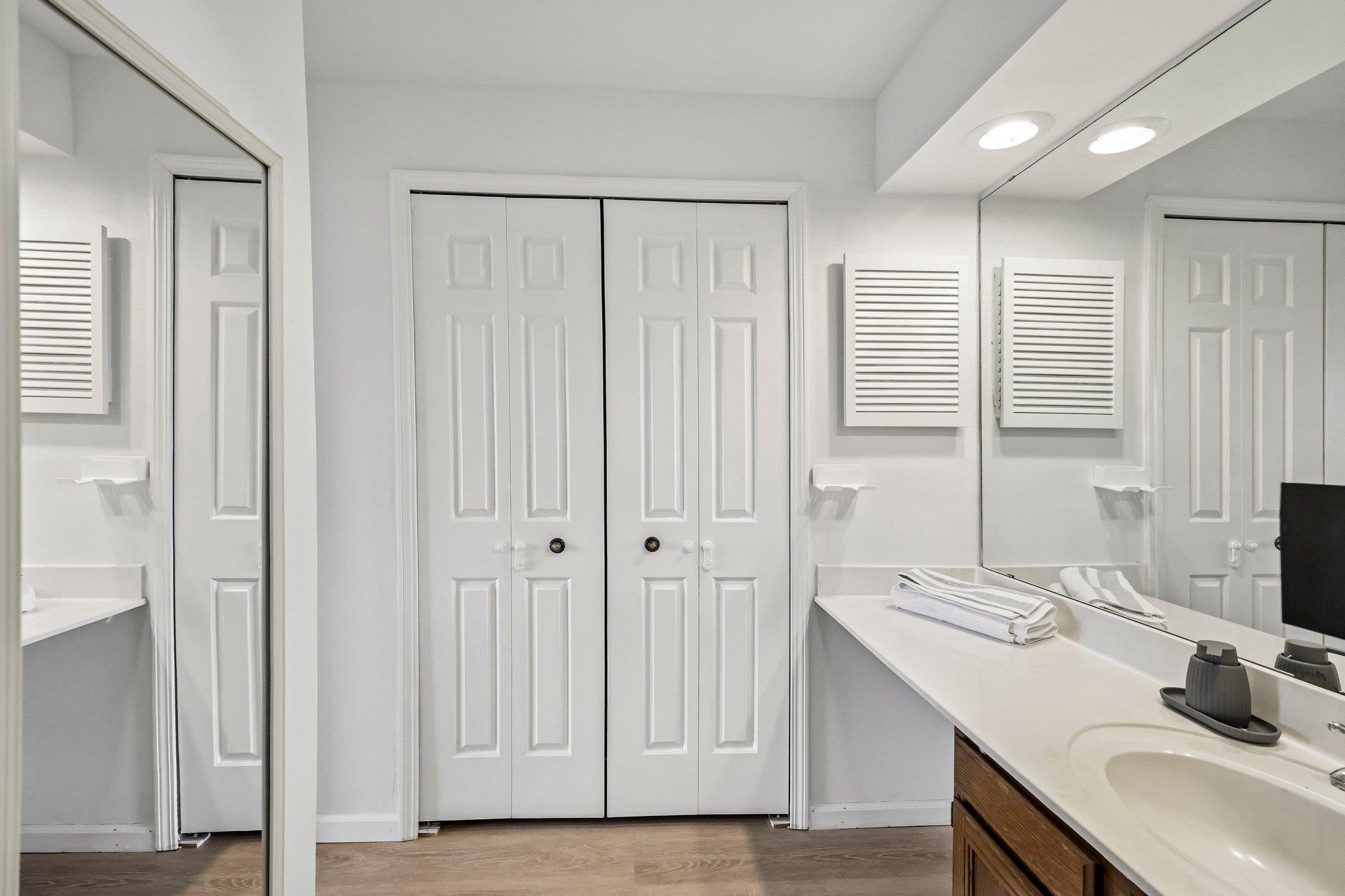 6808 Old Sauk Road Madison, WI 53717 - Photo 24 of 33