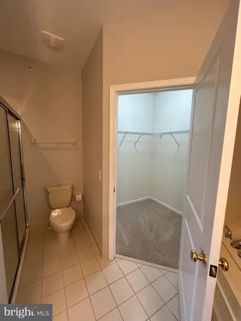 a bathroom with a toilet