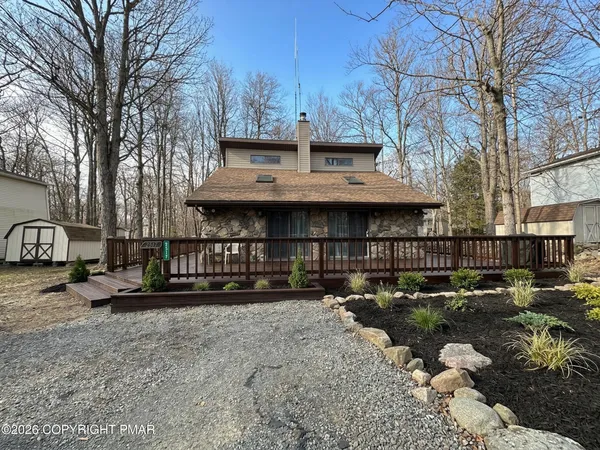 $2,150 | 7272 Long Pine Drive, Tobyhanna, PA 18466