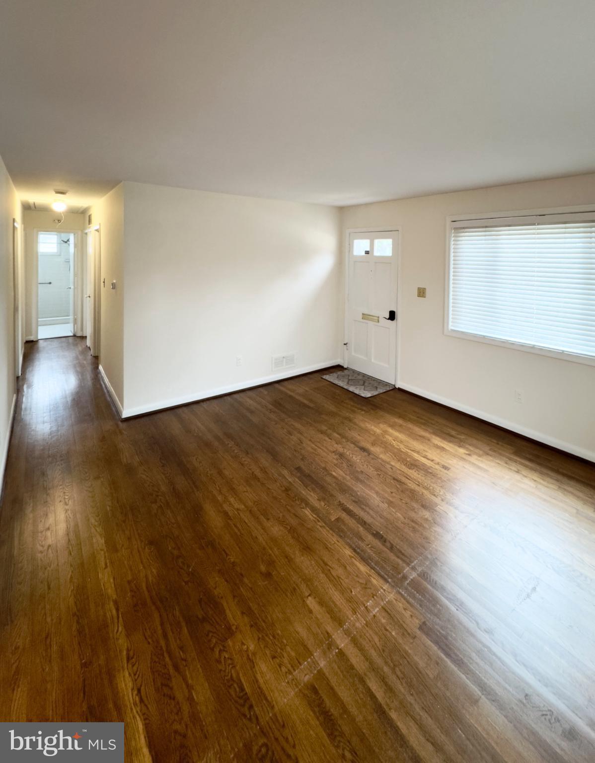 11325 Schuylkill Road Rockville, MD 20852 - Photo 4 of 30 Gallery Image 4
