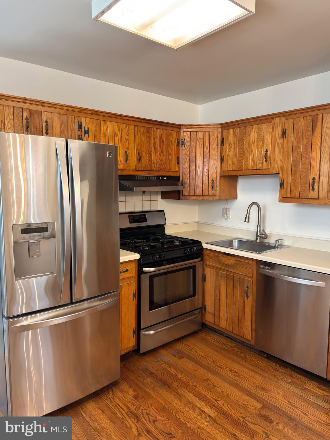11325 Schuylkill Road Rockville, MD 20852 - Photo 6 of 30 Gallery Image 6