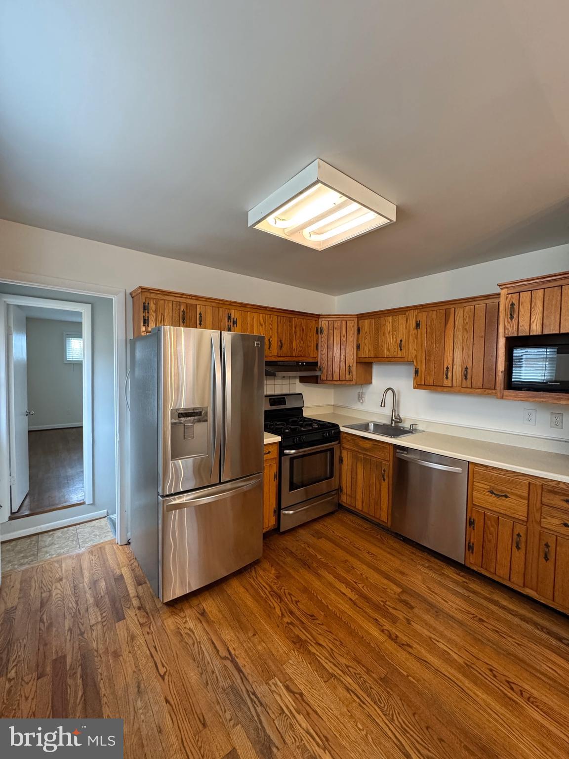 11325 Schuylkill Road Rockville, MD 20852 - Photo 10 of 30 Gallery Image 10