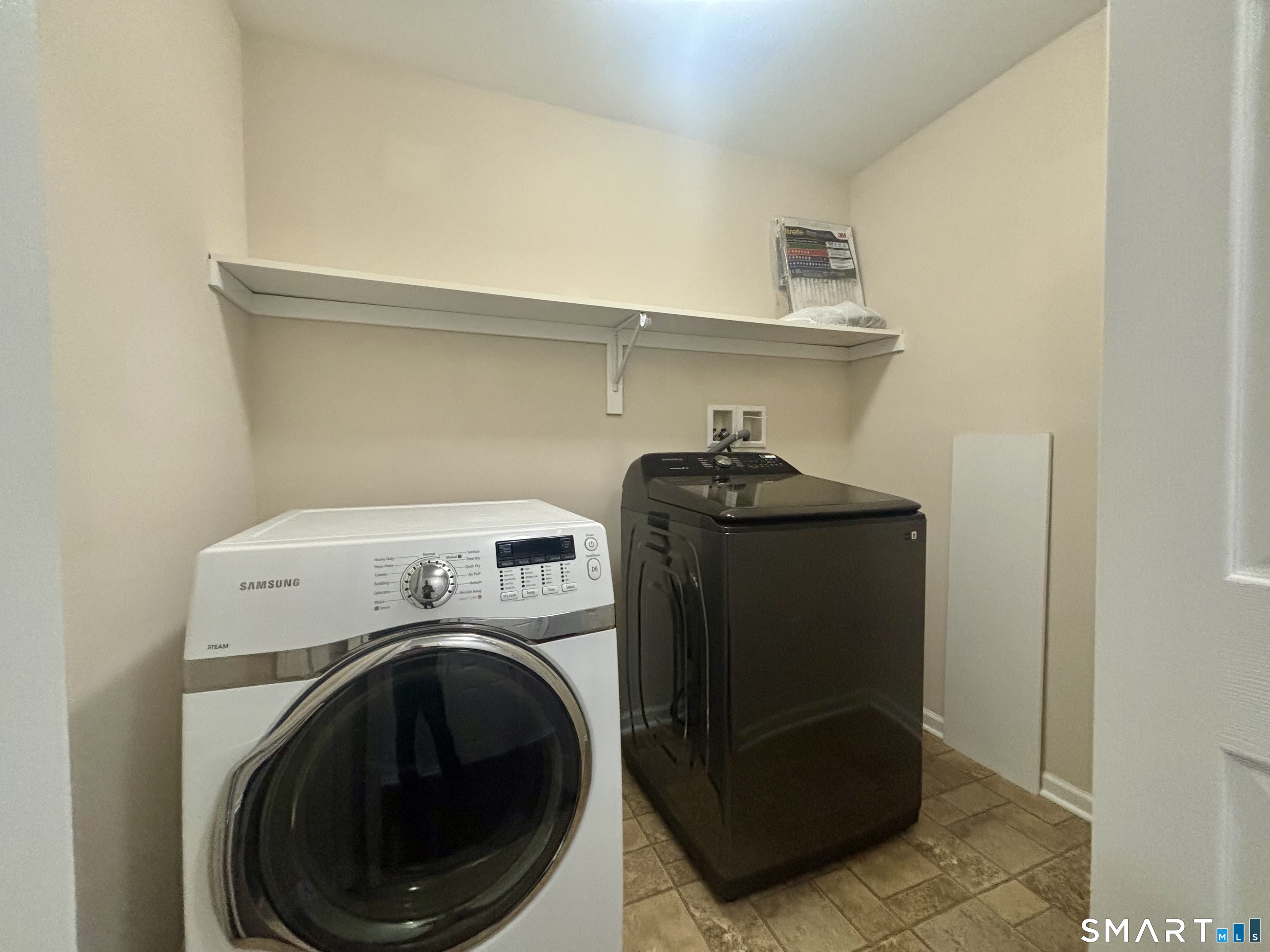 130 Meridian Street, Unit 309 Groton, CT 06340 - Photo 17 of 32