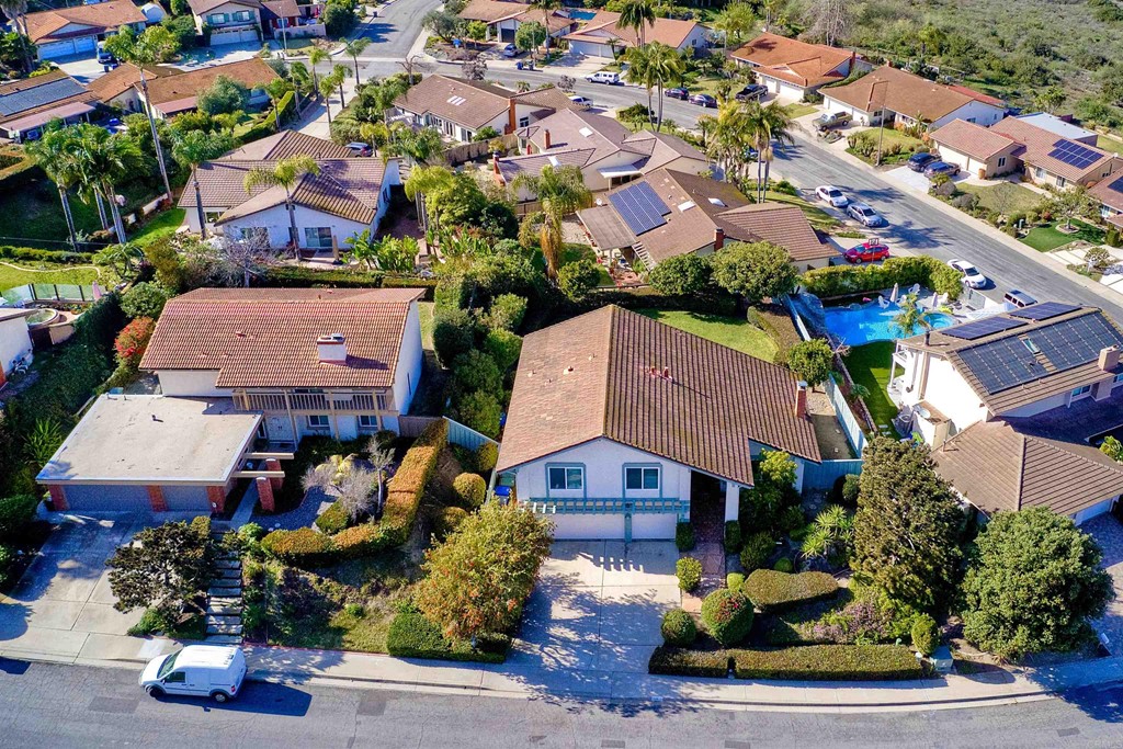 735 Santa Paula Solana Beach, CA 92075 - Photo 52 of 61 an aerial view of a houses with yard
