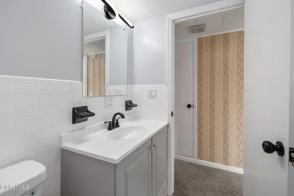 $339,999 | 6 Woodside Avenue, Moreau, NY 12803