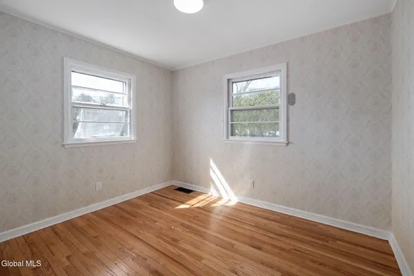 $339,999 | 6 Woodside Avenue, Moreau, NY 12803