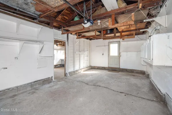 $339,999 | 6 Woodside Avenue, Moreau, NY 12803