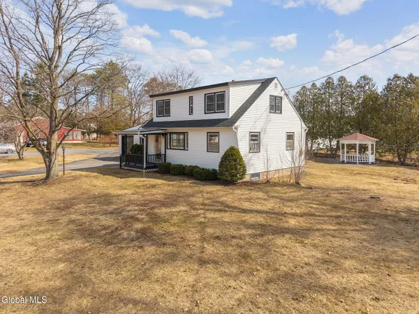 $339,999 | 6 Woodside Avenue, Moreau, NY 12803