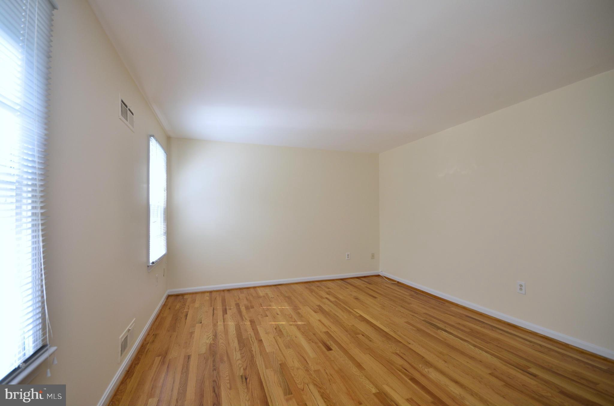 8620 Atwell Road Potomac, MD 20854 - Photo 17 of 30 Bedroom (Master)