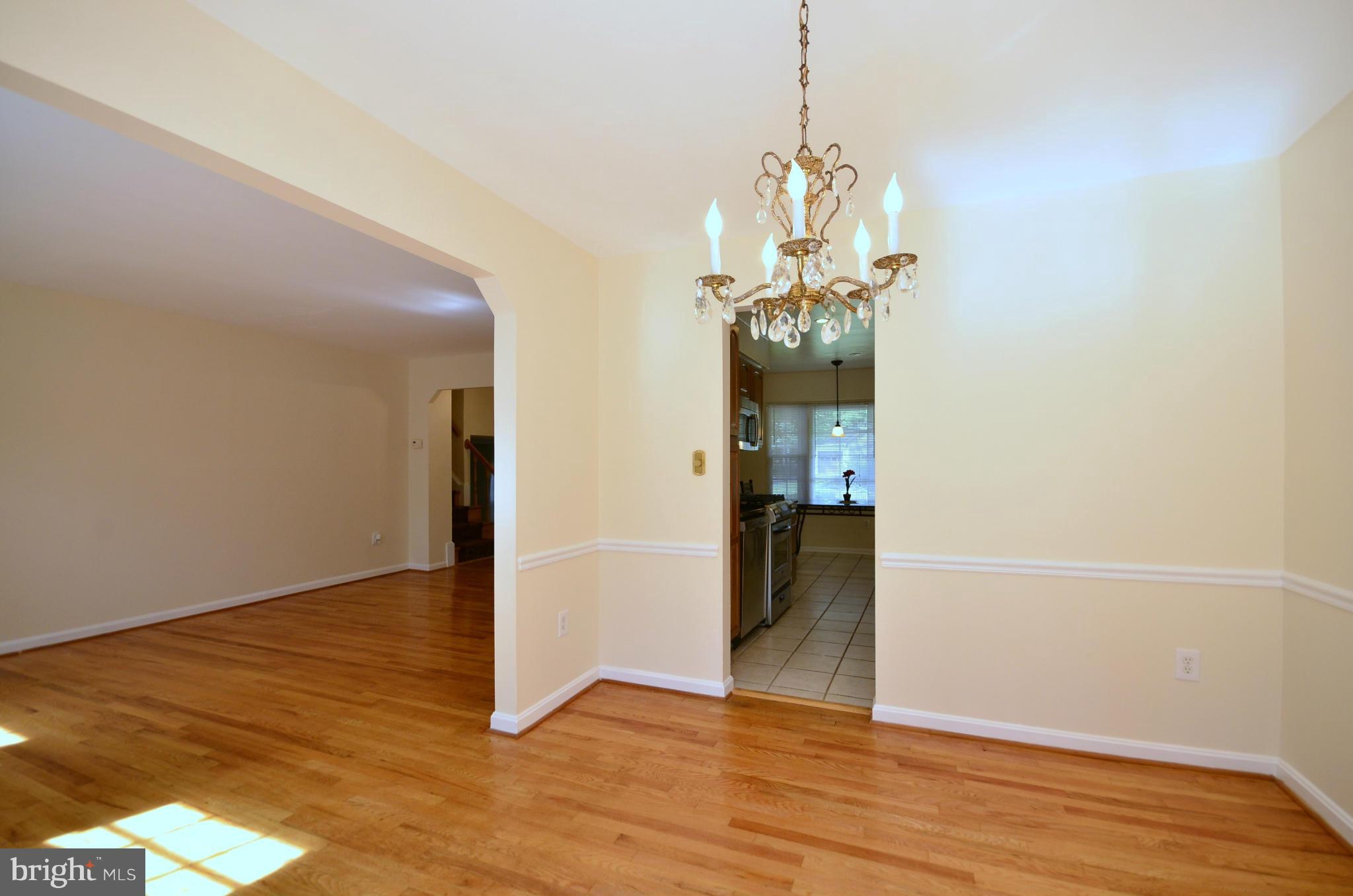 8620 Atwell Road Potomac, MD 20854 - Photo 5 of 30 Dining Room