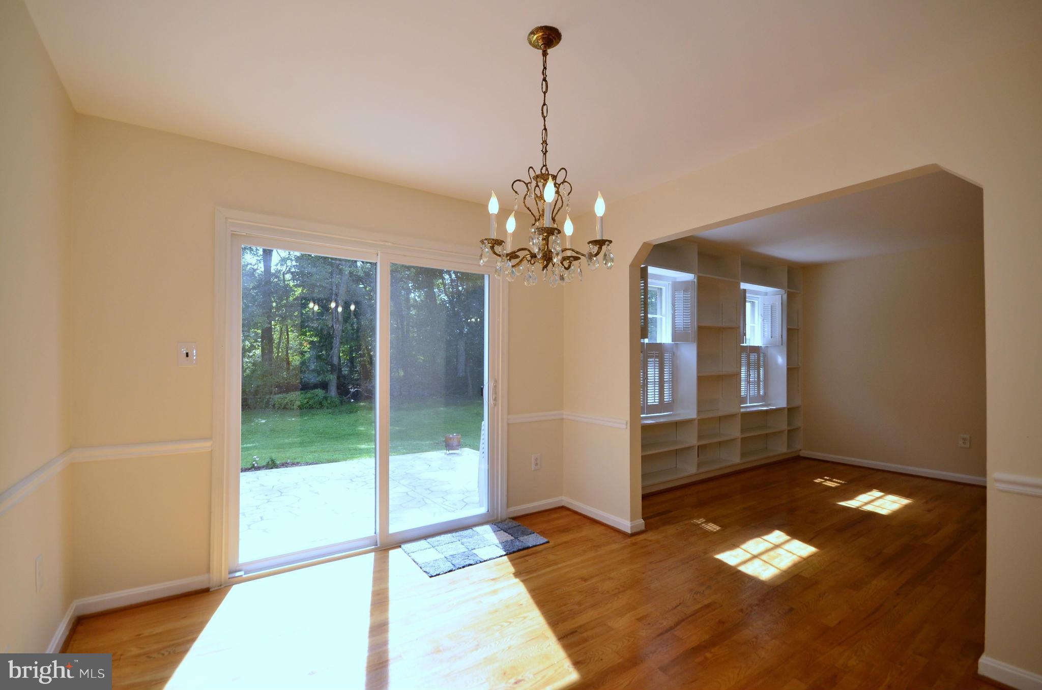 8620 Atwell Road Potomac, MD 20854 - Photo 6 of 30 Dining Room