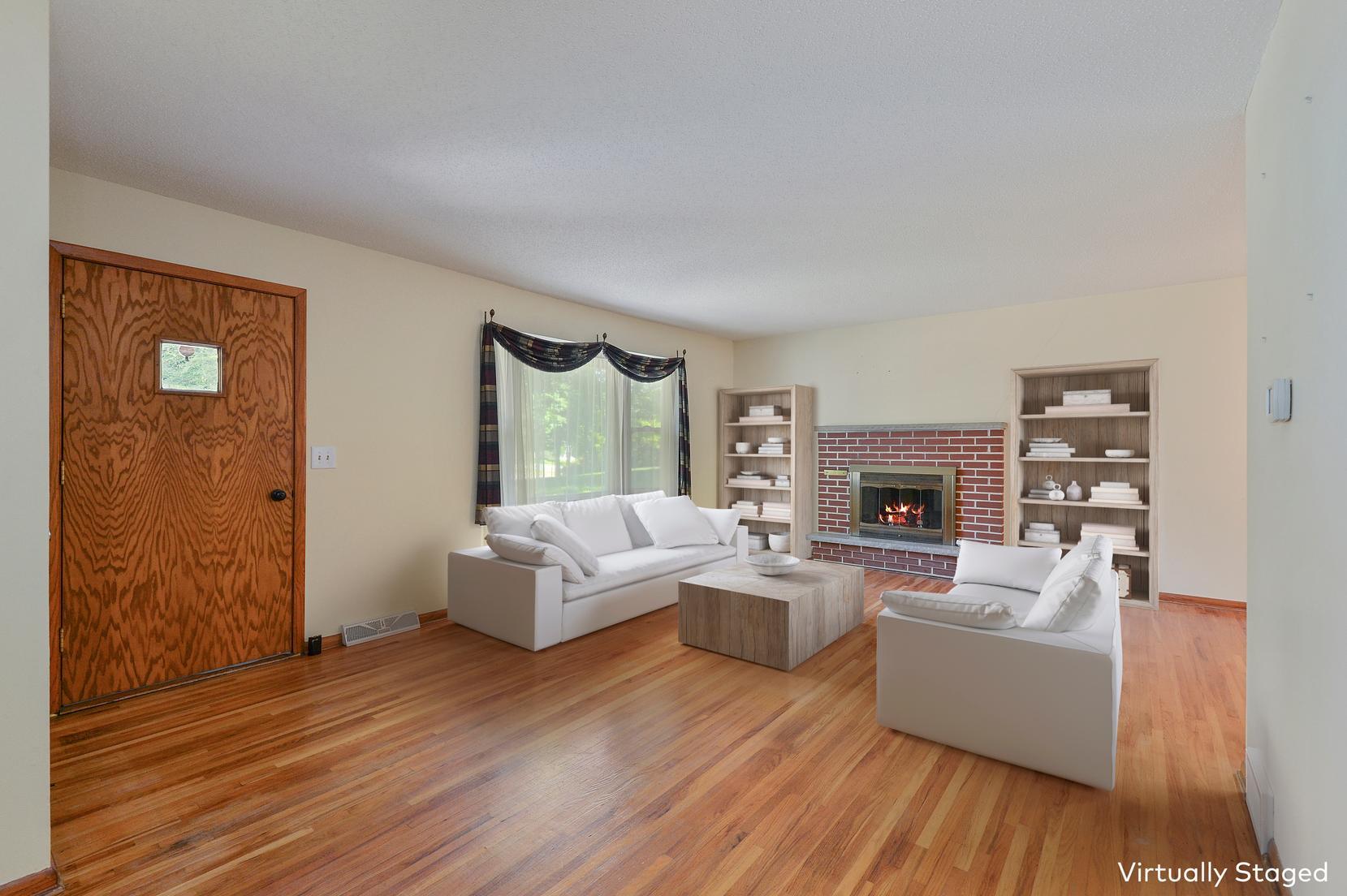 1347 Rest Point Circle Orono, MN 55364 - Photo 3 of 23 Gallery Image 3