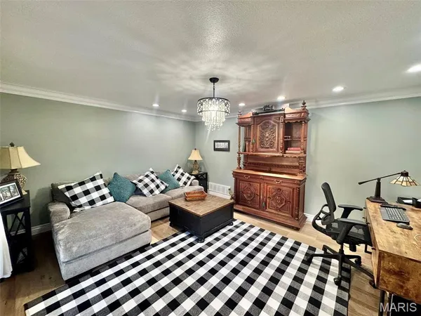 $459,000 | 213 West Wood Street, Shelbina, MO 63468