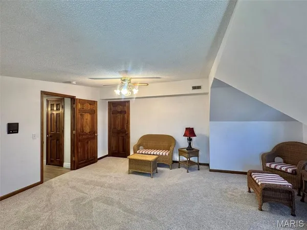 $459,000 | 213 West Wood Street, Shelbina, MO 63468