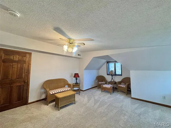 $459,000 | 213 West Wood Street, Shelbina, MO 63468