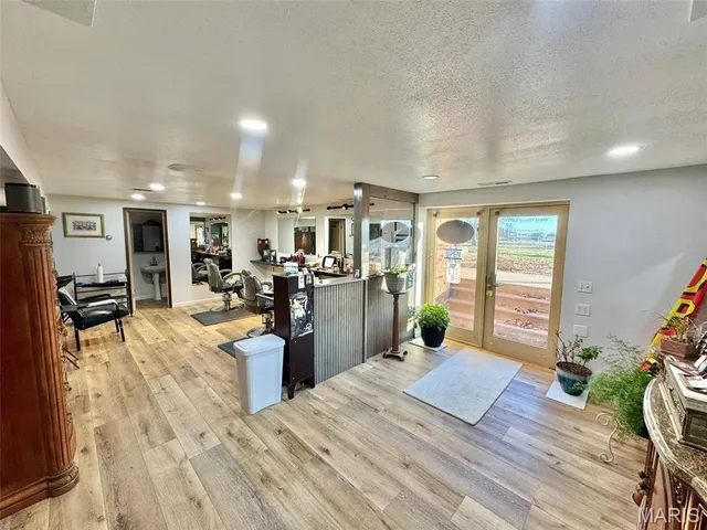 $479,000 | 213 West Wood Street, Shelbina, MO 63468