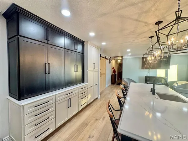 $459,000 | 213 West Wood Street, Shelbina, MO 63468