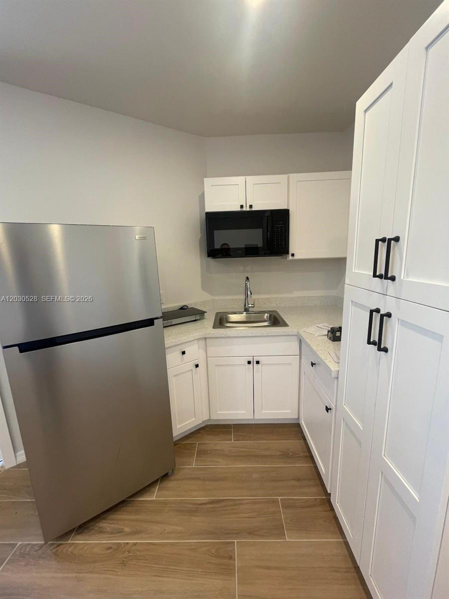 6801 Southwest 22nd Street Miami, FL 33155 - Photo 11 of 17