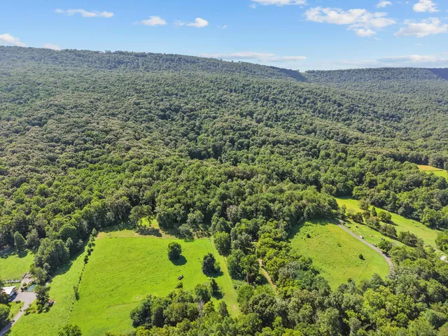 $749,000 | 533 Gun Shop Road, Dunlap, TN 37327