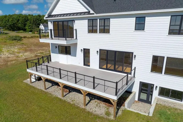 $2,650,000 | 49 Seaveys Landing Road, Scarborough, ME 04074