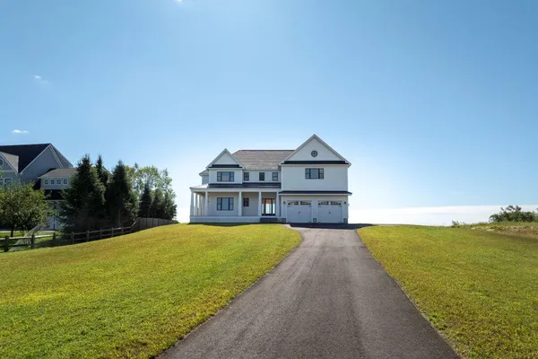 $2,495,000 | 49 Seaveys Landing Road, Scarborough, ME 04074