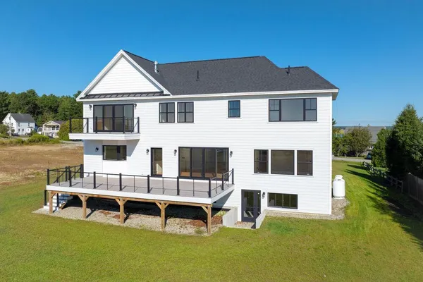 $2,495,000 | 49 Seaveys Landing Road, Scarborough, ME 04074
