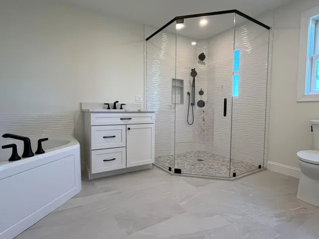 $2,650,000 | 49 Seaveys Landing Road, Scarborough, ME 04074