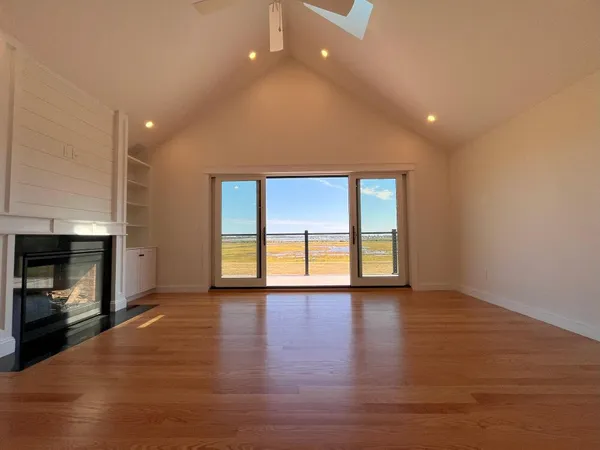 $2,495,000 | 49 Seaveys Landing Road, Scarborough, ME 04074