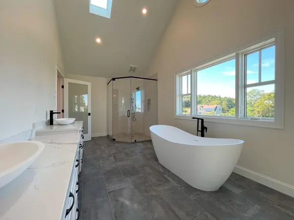 $2,495,000 | 49 Seaveys Landing Road, Scarborough, ME 04074