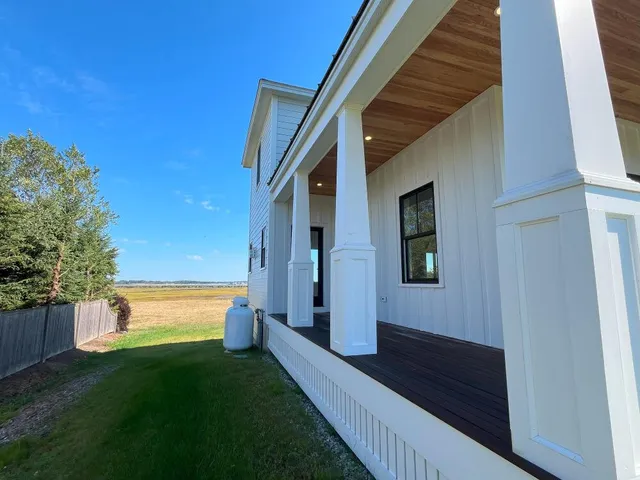 $2,650,000 | 49 Seaveys Landing Road, Scarborough, ME 04074