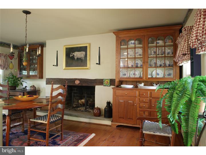 4600 Toll Gate Road New Hope, PA 18938 - Photo 6 of 22 Breakfast Room