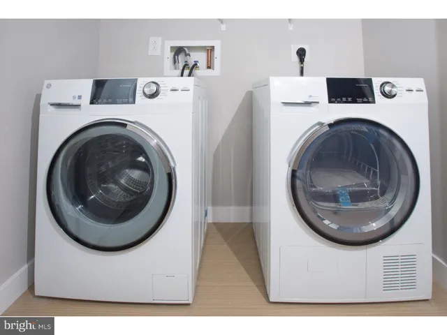 $2,205 | 121 North 2nd Street, Unit 222, Philadelphia, PA 19106