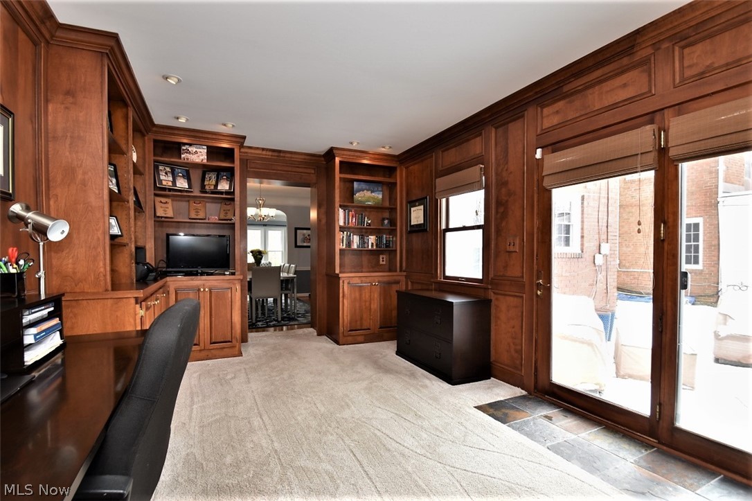 2564 Saybrook Road Cleveland, OH 44118 - Photo 11 of 29 Gallery Image 11
